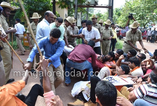 tippu banner protest 5